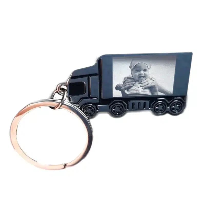Breloc tir camion gravat, personalizat cu poza