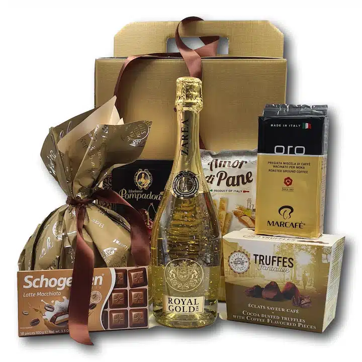 Pachet cadou cu foite de aur 23K, model royal gold, vin, cafea si multe altele
