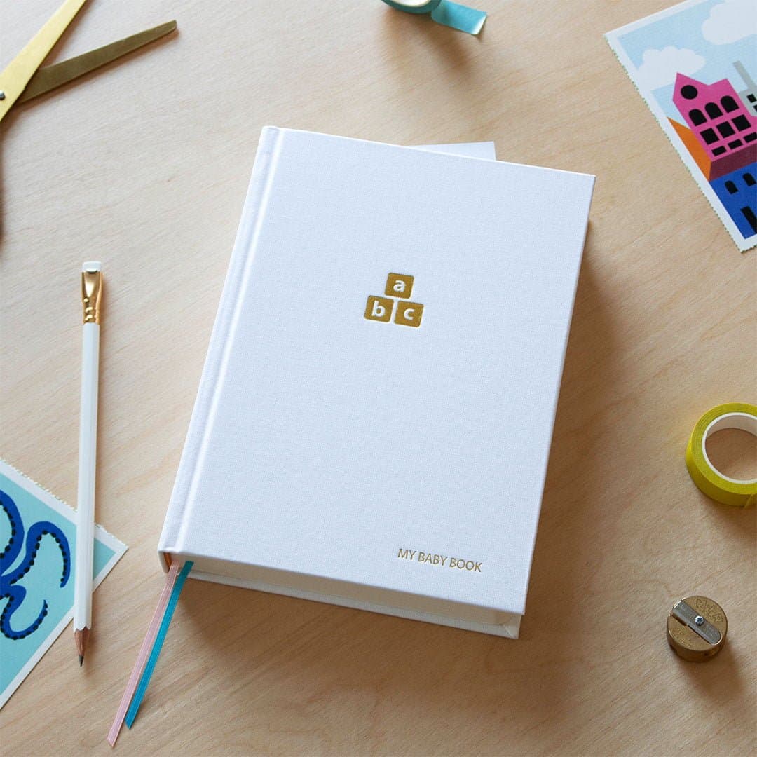 Jurnalul bebelusului - my baby book